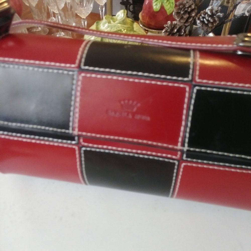 Daniel Mode purse